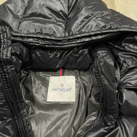 Moncler Maya Down Puffer Jacket – Size 2 (Medium) NEW - Picture 5 of 6
